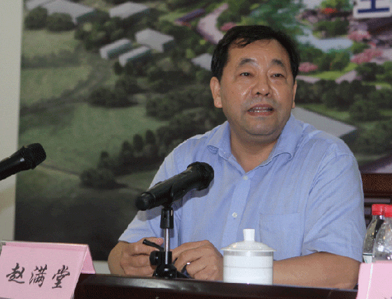 甘肃省委常委、宣传部部长连辑在本公司董事、乐竞集团董事长赵满堂陪同下到乐竞集团北京盛世南宫调研指导工作